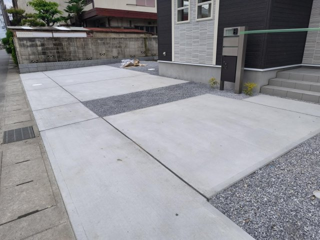 Blooming　Garden　行田市西新町2期の駐車場