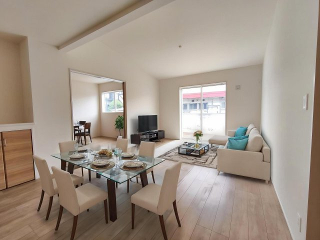 Blooming　Garden　行田市西新町2期の居間・リビング