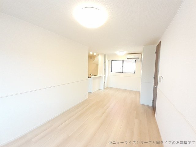 ルーチェ　カルマ　Ａの居間・リビング