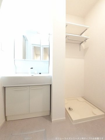 ルーチェ　カルマ　Ａの洗面所