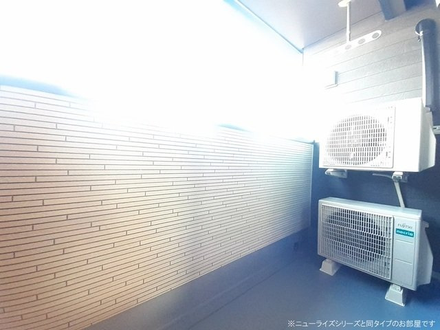 ルーチェ　カルマ　Ｂのバルコニー