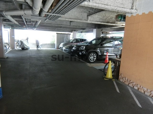 ザ・ピーチツリーの駐車場