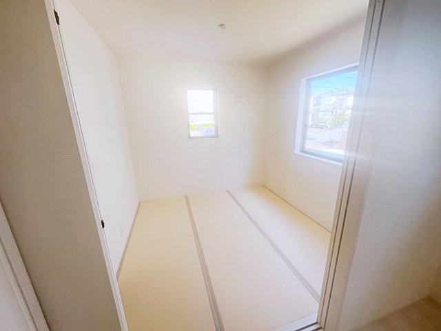 新築戸建・建売　いわき市郷ケ丘2丁目2期　Livele Garden　全2棟の和室|用途に応じてアレンジのできる洋風も取り入れた和室！