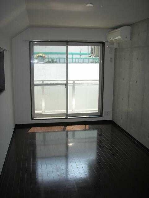 リガーレ上野池之端の居間・リビング