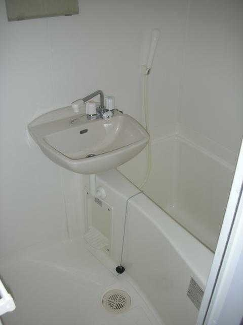 リガーレ上野池之端の浴室