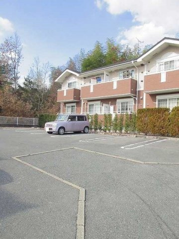 セントラルビレッジＢの駐車場|駐車スペースもあります☆