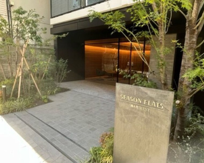 【エントランス】 | シーズンフラッツ錦糸町WEST | 落ち着いたエントランスです