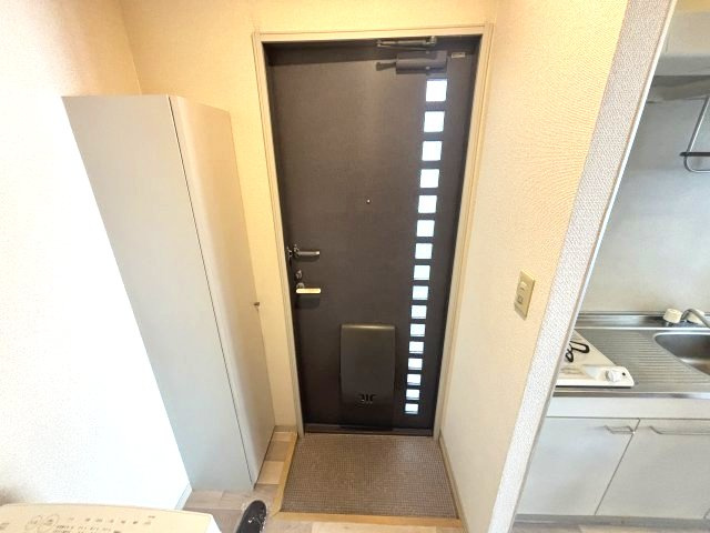 ブロスハイツ住吉本町の玄関