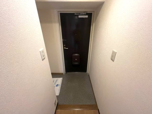 フォリア岡本の玄関