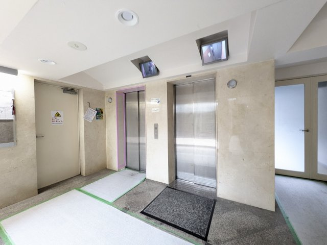 【エントランス】