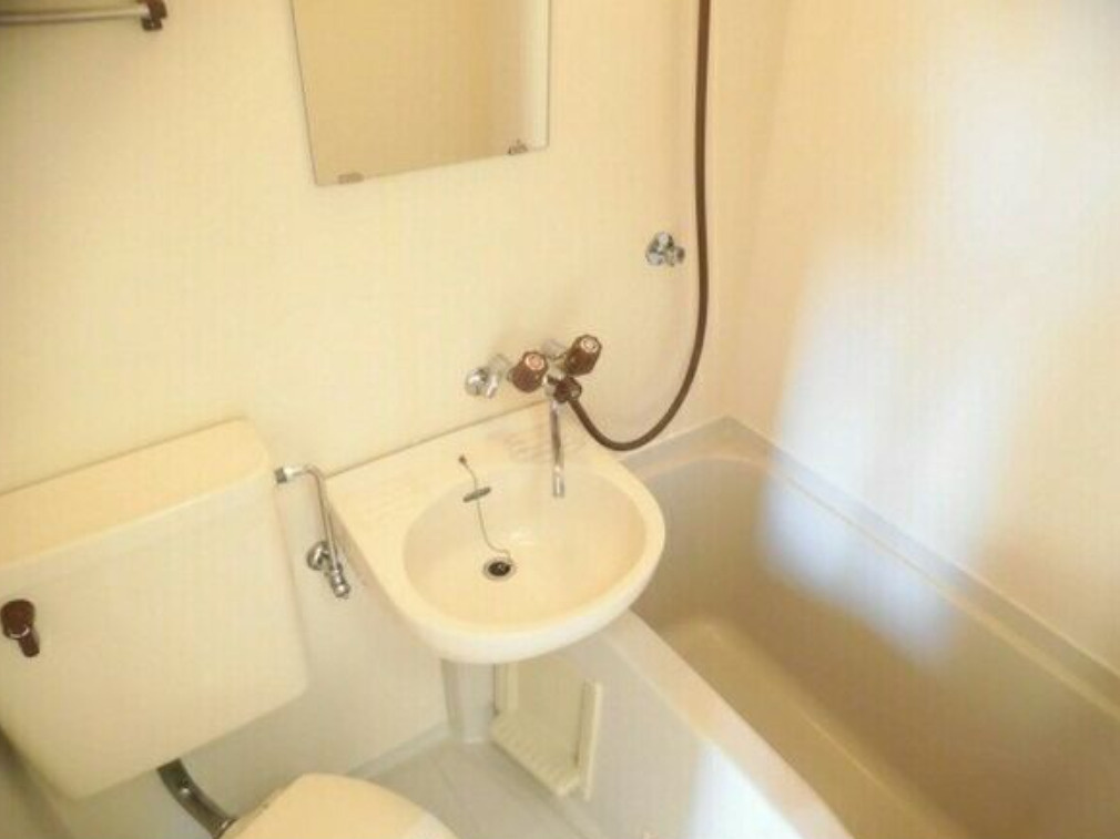 名古屋市昭和区花見通3丁目　収益マンションの洗面所