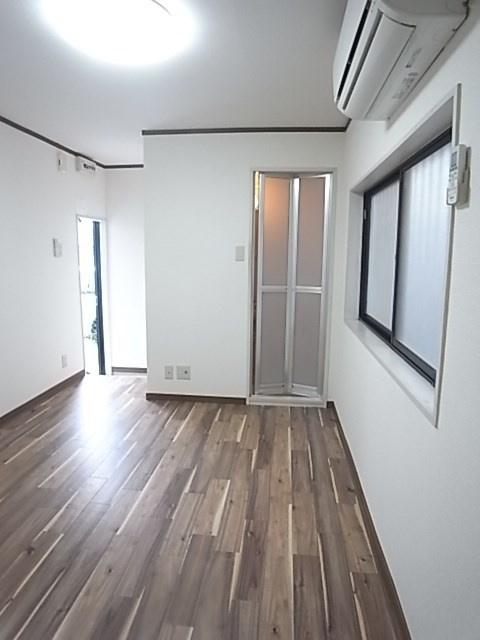 コーポクレドールの居間・リビング