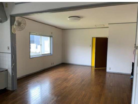 大津市真野５丁目の店舗一部の洋室