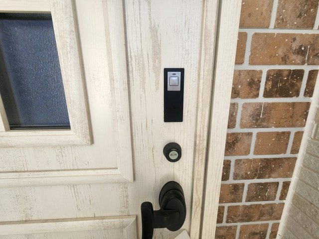 小牧市大字三ツ渕　新築戸建　A号棟の玄関|便利なキーレス対応玄関です