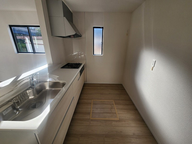 小牧市大字三ツ渕　新築戸建　A号棟のキッチン|キッチンでお料理をお楽しみください