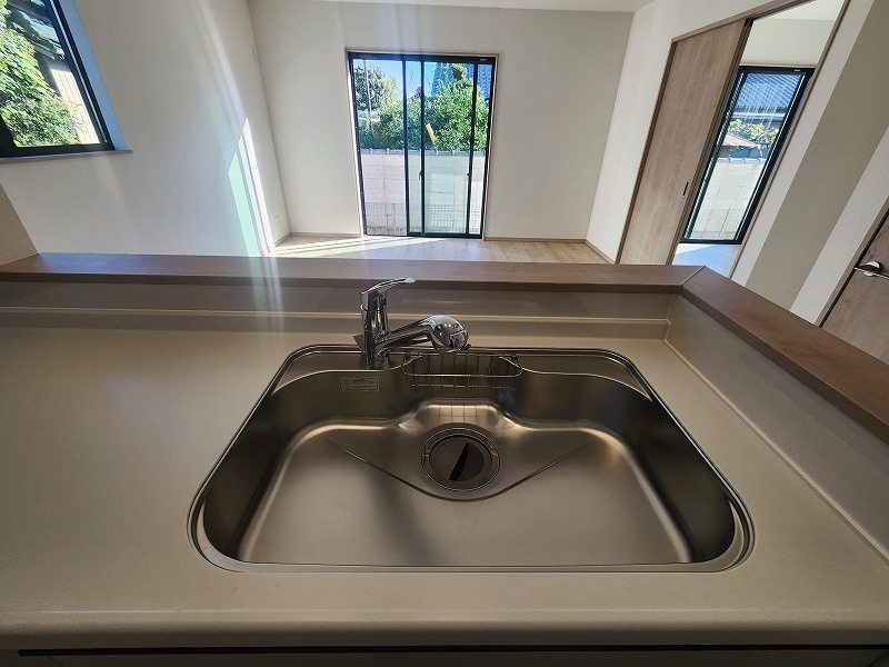 小牧市大字三ツ渕　新築戸建　B号棟のキッチン|お料理しやすいキッチンです