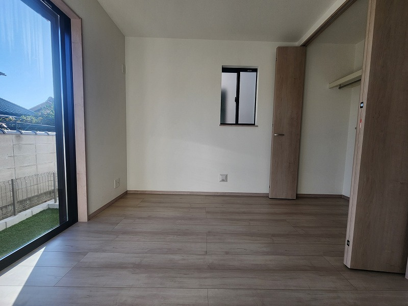 小牧市大字三ツ渕　新築戸建　B号棟の洋室|1階の洋室です