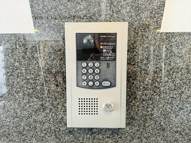 マイ・コート八王子北野の防犯設備|～オートロック付き、防犯性も安心です～