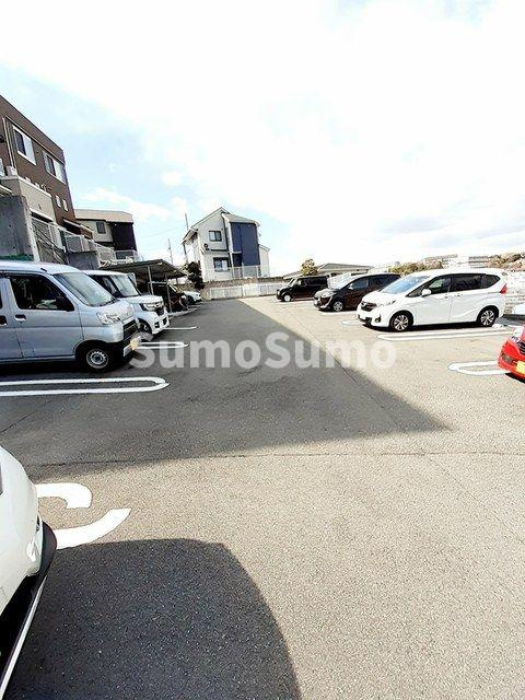 舞子坂ヒルズⅡの駐車場|駐車場です