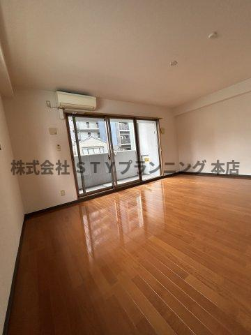 仲介手数料０円！フォレスト9の居間・リビング