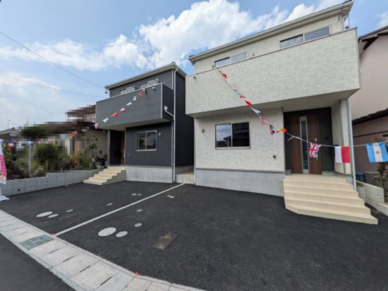 小牧市大字本庄字郷浦　新築戸建　2号棟の外観|南面道路・陽当たり良好
