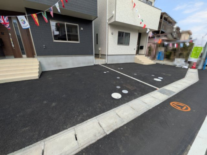 小牧市大字本庄字郷浦　新築戸建　2号棟の駐車場|駐車スペースもあります