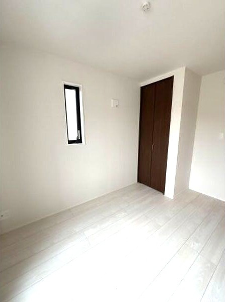 大治町貸家の寝室