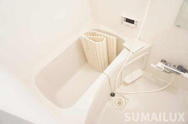 菊池郡菊陽町光の森７丁目のアパートの浴室