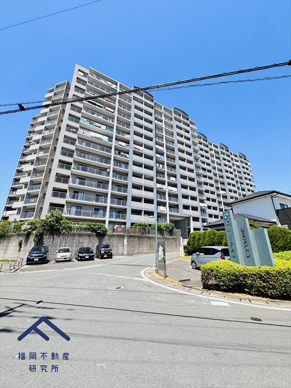 シティパル春日セントレの外観