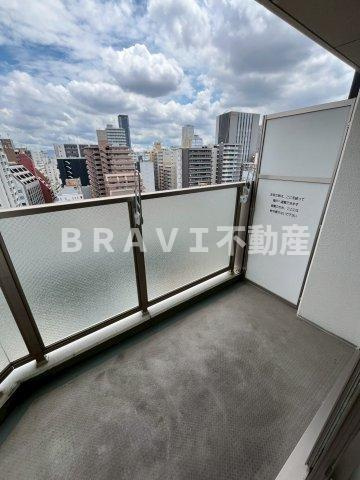 プレサンス北浜ラ・フェスタ　BRAVI不動産のバルコニー|【プレサンス北浜ラ・フェスタ】広々としたバルコニーです