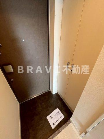 プレサンス北浜ラ・フェスタ　BRAVI不動産の玄関|【プレサンス北浜ラ・フェスタ】落ち着いた玄関です