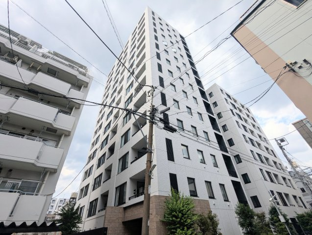 プレジール入谷の外観