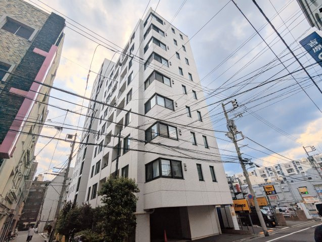 プレジール入谷の外観