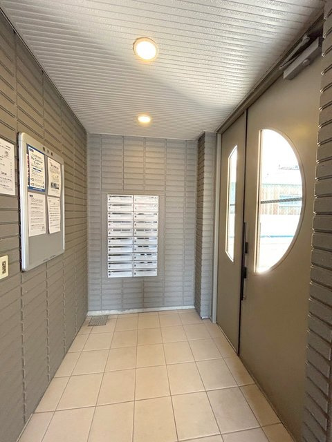 メゾン　クレストのロビー