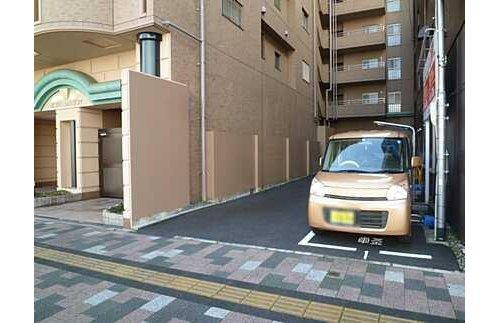 中区竹屋町の前面道路含む現地写真|スーパー・コンビニ、ドラッグストアが徒歩圏内なので日々の生活に便利です♪