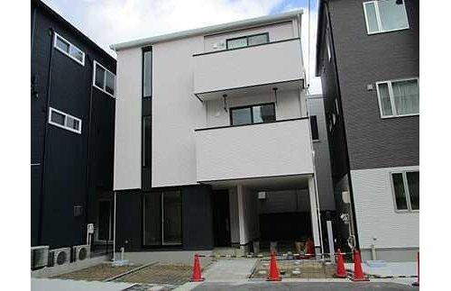 庚午中１丁目の新築一戸建て３号棟の外観|(7)庚午小学校・庚午中学校徒歩圏内でお子様を近くに感じられます☆