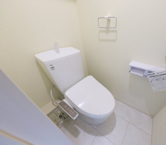 名古屋市港区稲永4丁目　収益アパートのトイレ