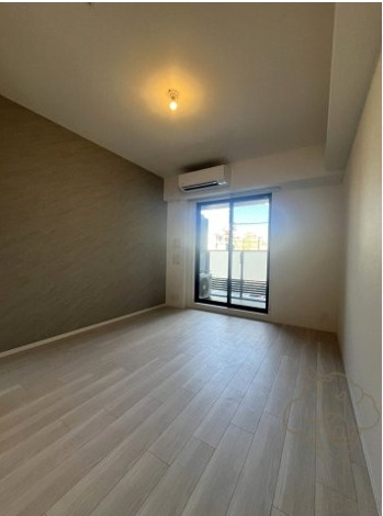 コンフォリア新大阪宮原Qの居間・リビング