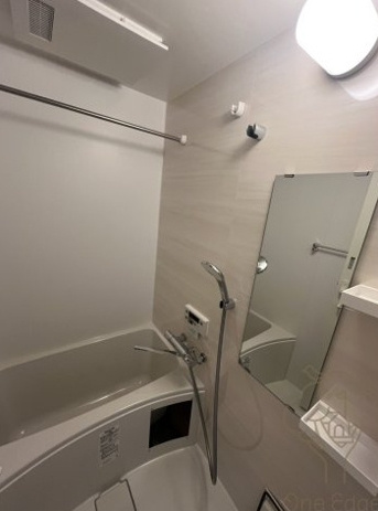 コンフォリア新大阪宮原Qの浴室