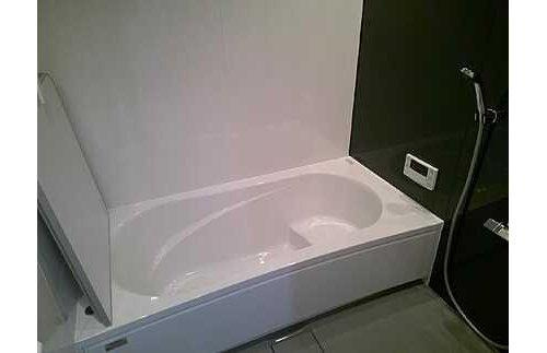 佐伯区三筋2丁目の浴室|（６）外の目線が気にならない２階ＬＤＫ♪洗濯干しに便利なサンルームを備えた３階建