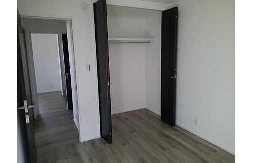 佐伯区三筋2丁目のその他|（６）外の目線が気にならない２階ＬＤＫ♪洗濯干しに便利なサンルームを備えた３階建