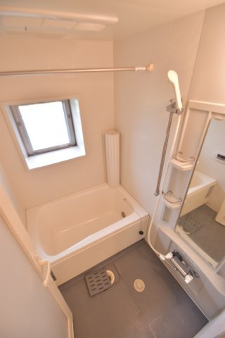 大阪市都島区網島町の賃貸マンションの浴室