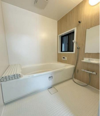 東大阪市西上小阪　中古戸建の浴室