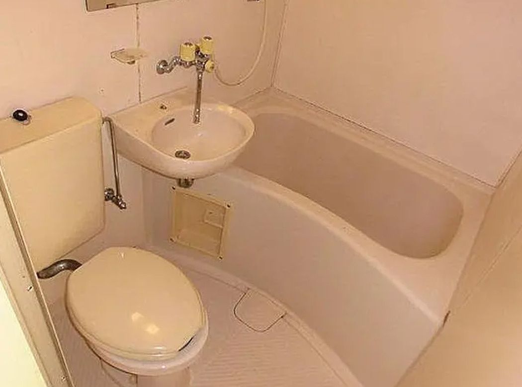 名古屋市北区八代町2丁目　収益マンションの浴室