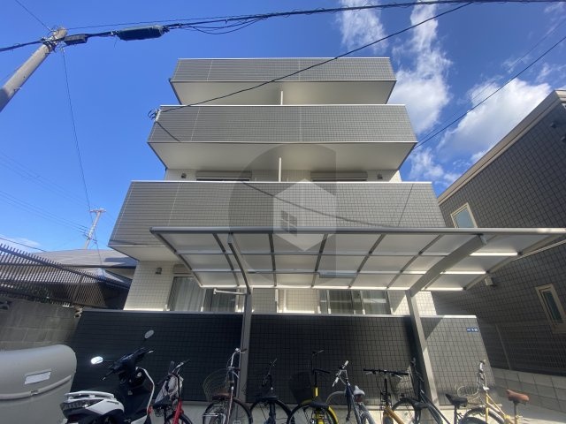 SMILEハイツ鴻池の玄関