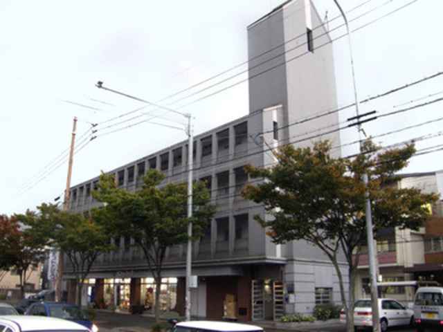 ルナパーク井尻の外観