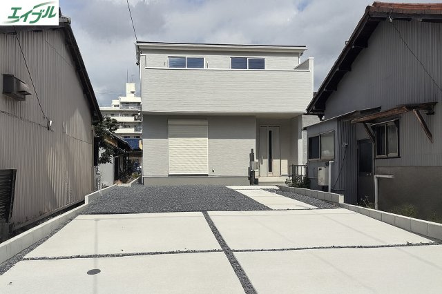 小牧市間々本町　新築戸建　2号棟の外観|小牧山＆間々公園近く。
南面道路・陽当たり良好。