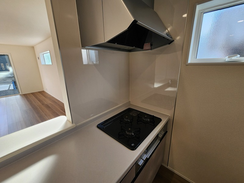 小牧市間々本町　新築戸建　2号棟のキッチン|お料理しやすいキッチンです