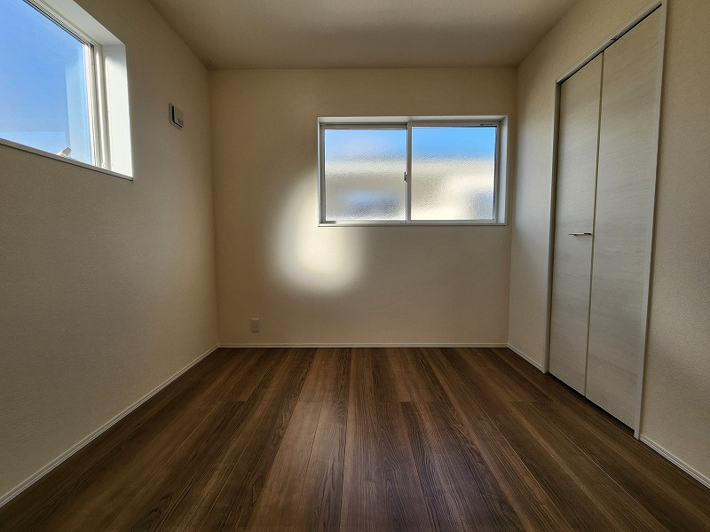 小牧市間々本町　新築戸建　2号棟の洋室|ゆったりした洋室です
