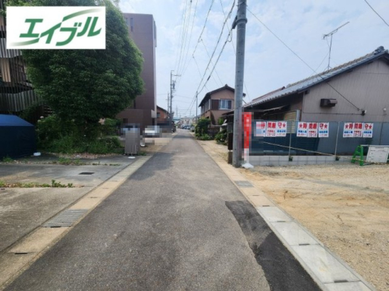 小牧市間々本町　新築戸建　2号棟の前面道路含む現地写真